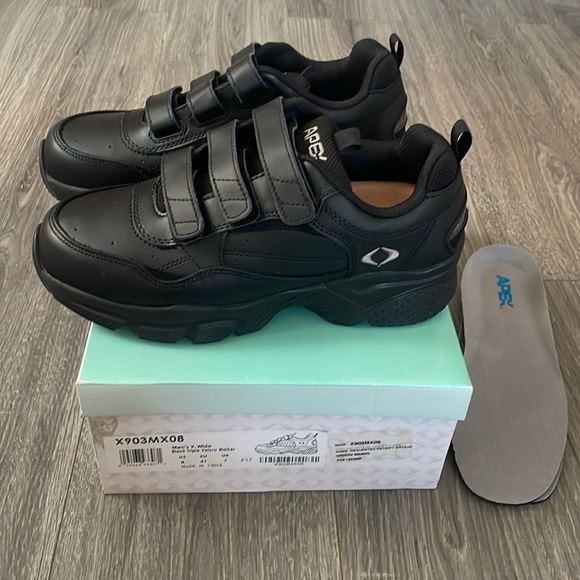 Men’s Apex Sneakers Size 8 X-Wide NIB - Picture 1 of 7